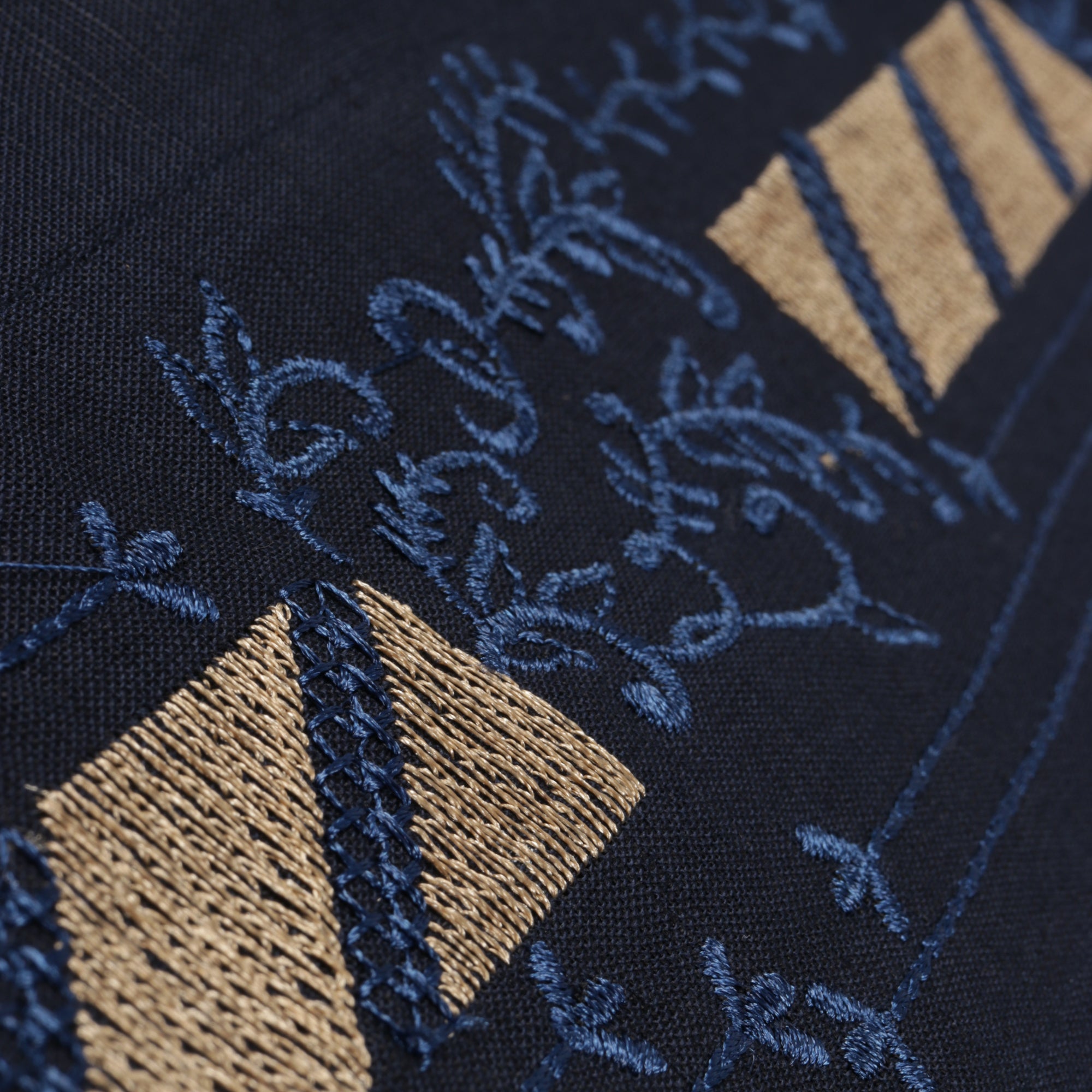 Kings Scepter - Navy Long Sleeve Linen Cotton Embroidered Men's Shirt